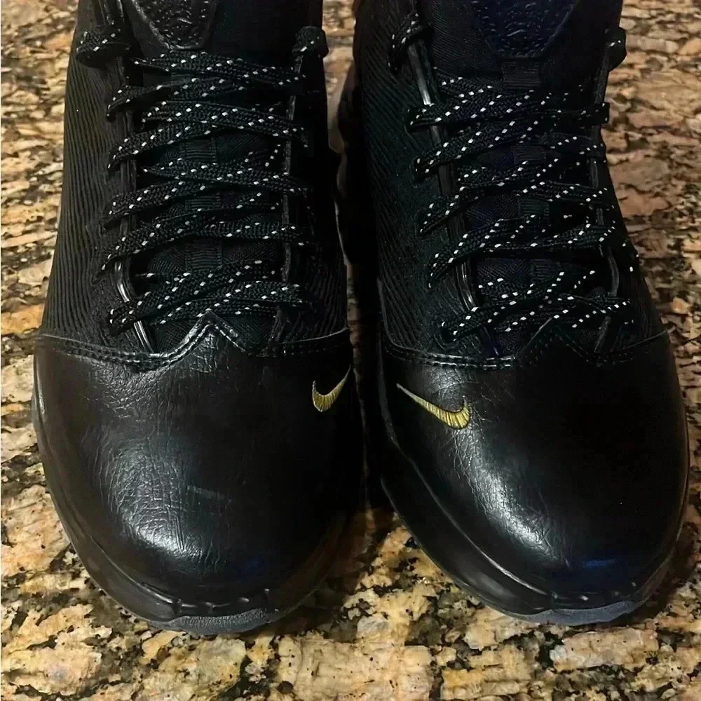 New Lebrons Low 19s Black&Yellow - Picture 4 of 8